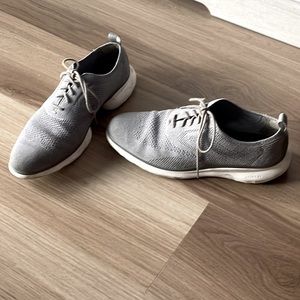Cole haan casual shoes. S-9. Lightly worn.